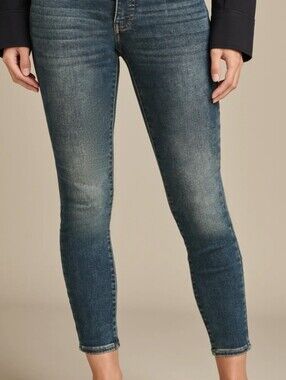 Lucky Brand Indigo Mid Rise Ankle Jeans Size 6